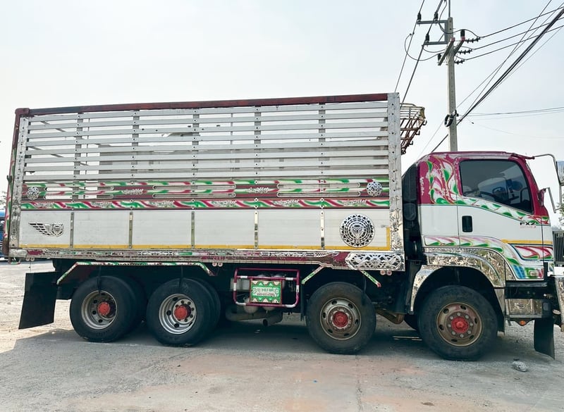 รถบรรทุก 12 ล้อดั้ม ชมพู รับทรัพย์ ISUZU FXZ 360 แรง ปี 57