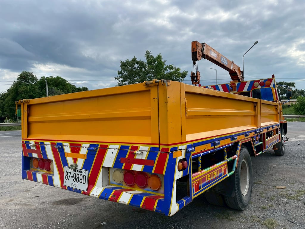 6 ล้อ เครน เข้ามาแล้วครับ ISUZU FTR 195 แรง ปี 38