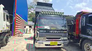 6 ล้อ ดั้ม ISUZU FRR 195 แรง ปี 13 6 ล้อ ดั้ม ISUZU FRR 195 แรง ปี 13