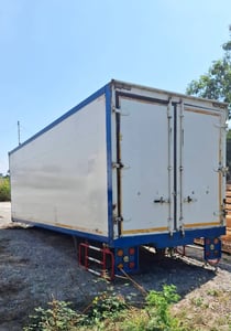 ตู้เปิดท้าย 2 บาน ยาว 7.6 x 2.6 x2.5 m. ตู้เปิดท้าย 2 บาน ยาว 7.6 x 2.6 x2.5 m.