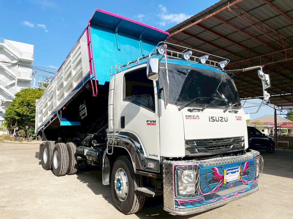 10 ล้อ ดั้ม ISUZU FVZ 300 แรง ปี 54 เกียร์เดิม พร้อมใช้งาน 10 ล้อ ดั้ม ISUZU FVZ 300 แรง ปี 54 เกียร์เดิม พร้อมใช้งาน
