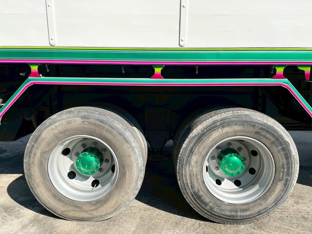 สิบล้อ ISUZU FXZ 23 270 แรง ปี 48 สิบล้อ ISUZU FXZ 23 270 แรง ปี 48