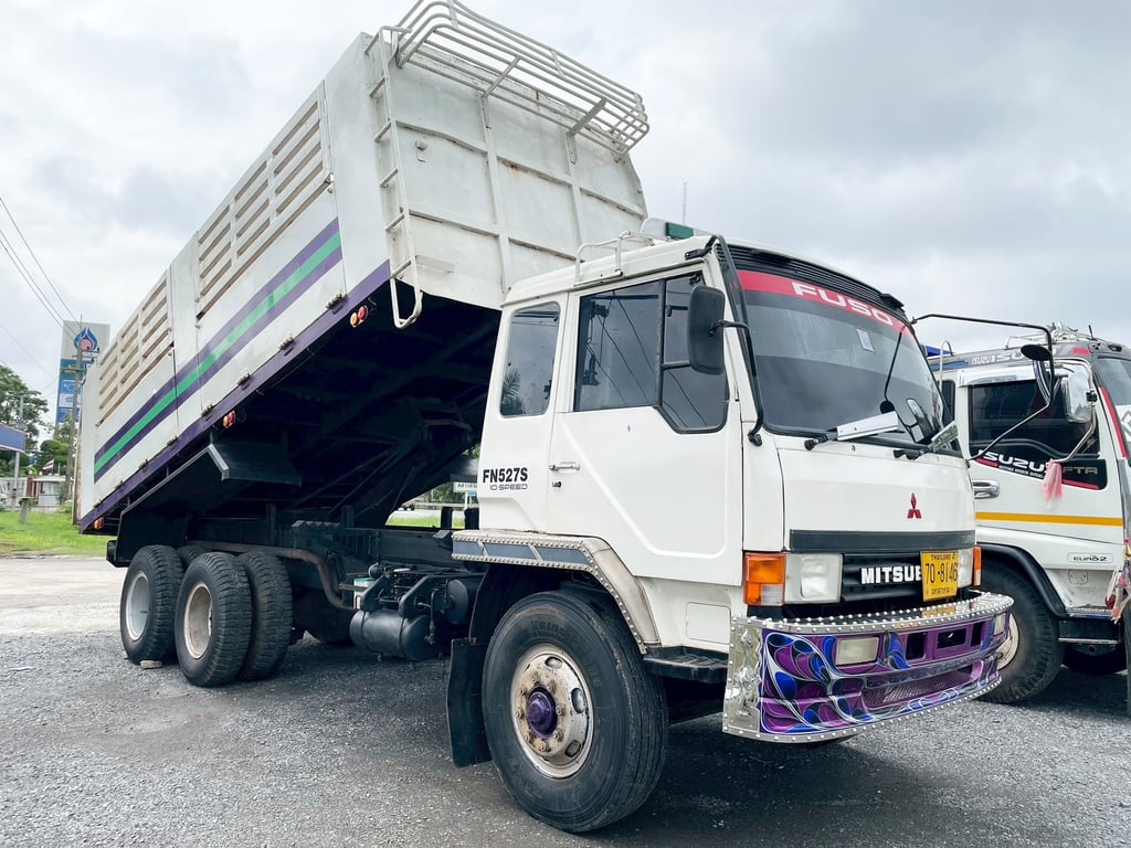 MITSHUBISHI FN527 220 แรง ปี 37 MITSHUBISHI FN527 220 แรง ปี 37