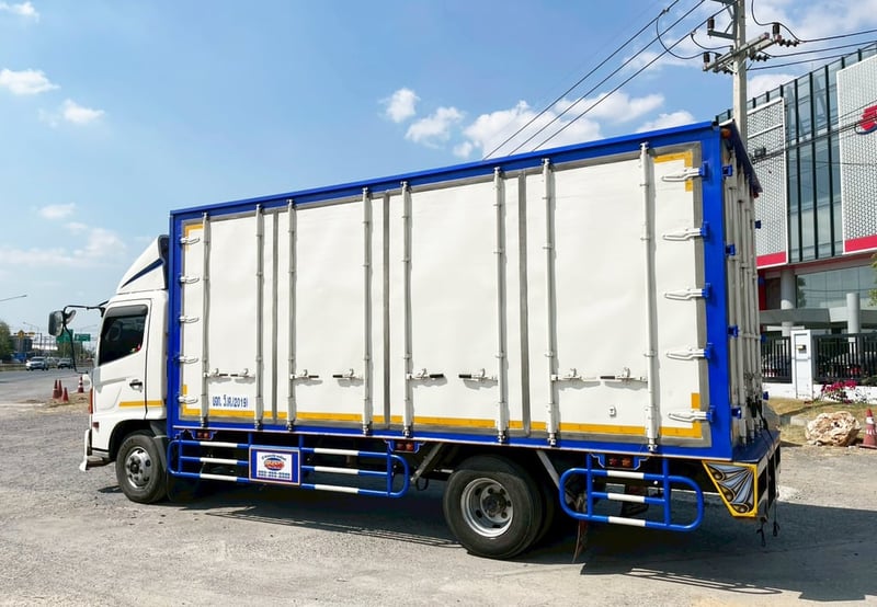 6 ล้อ ตู้บรรทุก  HINO FC4J 144 แรง ปี 48 