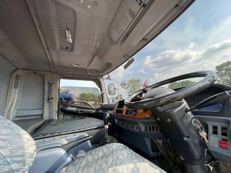 HINO FM2P 314 แรง ปี 47 คัชชีสวย พร้อมใช้งาน HINO FM2P 314 แรง ปี 47 คัชชีสวย พร้อมใช้งาน