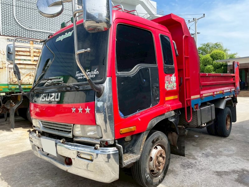 6 ล้อ แดง แรงฤทธิ์  ISUZU FSR 195 แรง ปี 54