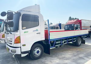 6 ล้อ บรรทุก พื้นเรียบ  
HINO FC4J  144 แรง ปี 49