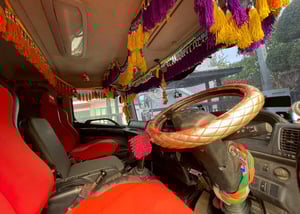 6 ล้อดั้ม HINO FG8J 240 แรง ปี 60