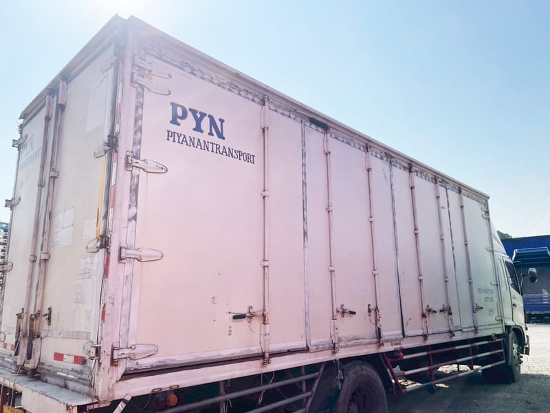 10 ล้อ ตู้บรรทุก มาอีกคันครับ HINO FG1J 212 แรง ปี 47 10 ล้อ ตู้บรรทุก มาอีกคันครับ HINO FG1J 212 แรง ปี 47