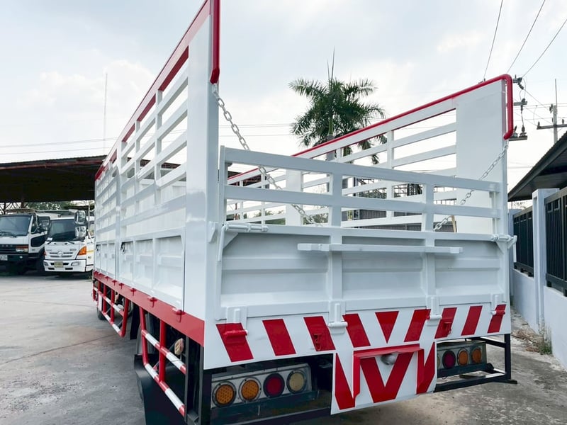 6 ล้อคอก ISUZU FRR 210 แรง ปี 61