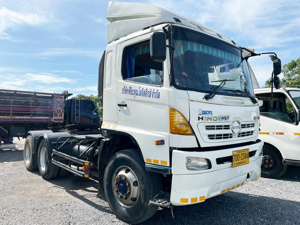 รถ 10 ล้อ หัวลาก HINO FM2P 314 แรง ปี 48 รถ 10 ล้อ หัวลาก HINO FM2P 314 แรง ปี 48