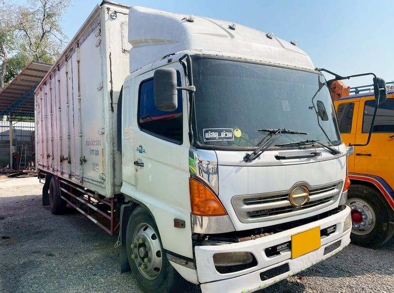 10 ล้อ ตู้บรรทุก มาอีกคันครับ HINO FG1J 212 แรง ปี 47