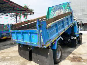 6 ล้อดั้มฟ้า  ISUZU  145 แรง ปี 35 ยาว 3.6 x 2 m.