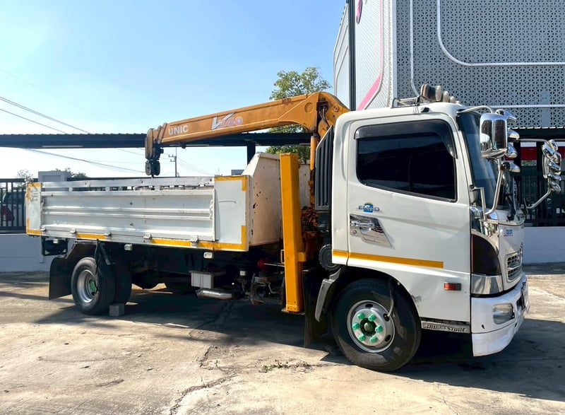 6 ล้อ ติดเครน HINO FC4J 144 แรง ปี 47