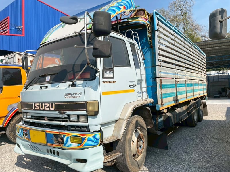 10 ล้อบรรทุก  🚛  ISUZU FVM 195 แรง ปี 38