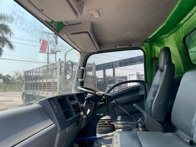 6 ล้อดั้ม เขียวเหนี่ยวทรัพย์ ISUZU NPR 150 แรง ปี 58 6 ล้อดั้ม เขียวเหนี่ยวทรัพย์ ISUZU NPR 150 แรง ปี 58