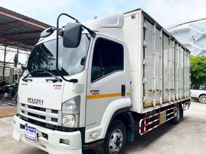 ISUZU FRR 190 แรงม้า รถบรรทุก 6 ล้อ ตู้แห้ง ปี 2560