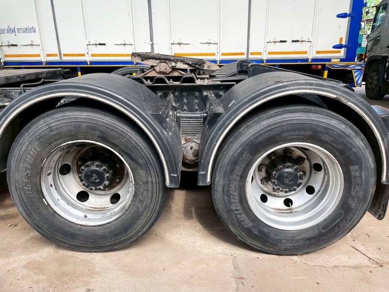 ออกรถเพียง 79,000 . - เท่านั้น‼️ 10 หัวลาก HINO FM1A 344 แรง ปี 56 ออกรถเพียง 79,000 . - เท่านั้น‼️ 10 หัวลาก HINO FM1A 344 แรง ปี 56