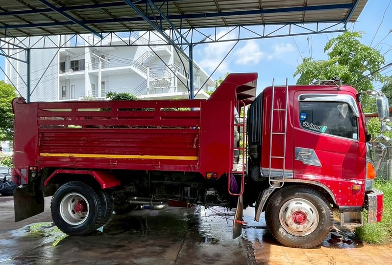 6 ล้อดั้ม เข้ามาอีกแล้ว HINO FG1J 212 แรง ปี 48 6 ล้อดั้ม เข้ามาอีกแล้ว HINO FG1J 212 แรง ปี 48