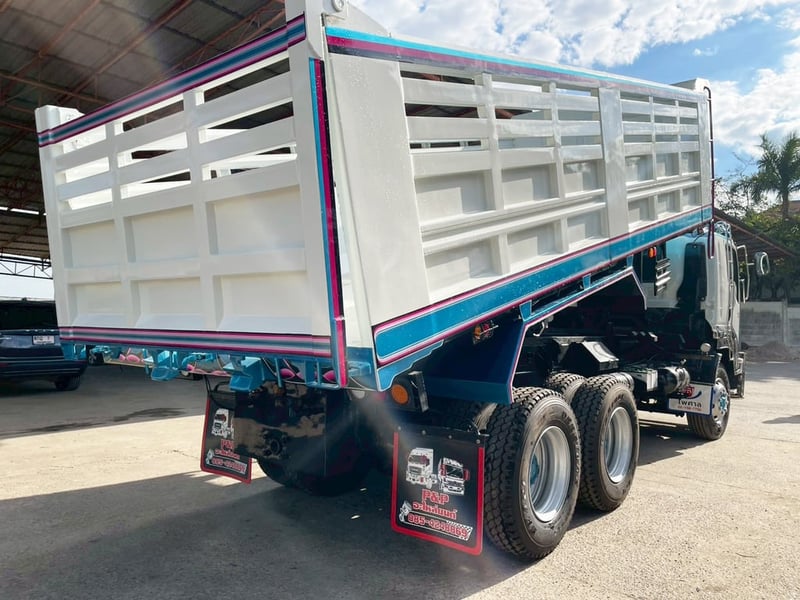 10 ล้อ ดั้ม ISUZU FVZ 300 แรง ปี 54  เกียร์เดิม พร้อมใช้งาน