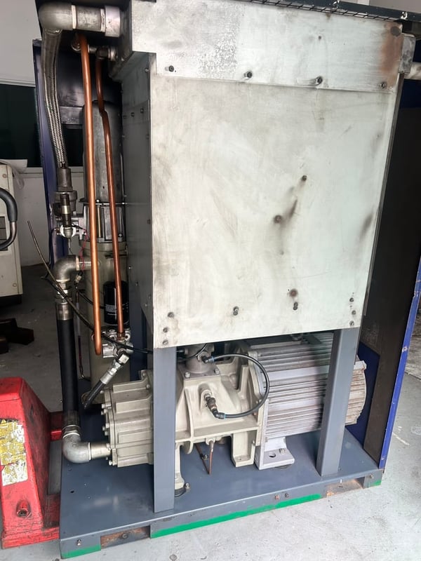 ขายปั๊มลมสกรู อินเวอร์เตอร์ ไฟ200v ขายปั๊มลมสกรู อินเวอร์เตอร์ ไฟ200v