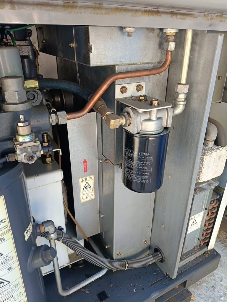 ปั๊มลมสกรูแอแมน 10แรงม้าไฟ200vมีหม้อแปลงให้