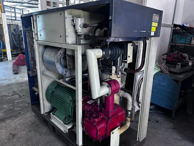 ขายปั๊มลมสกรู50แรงม้า มีแอร์ดรายเออร์ในตัว