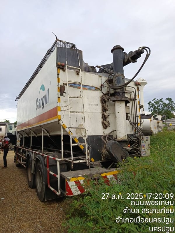 ISUZU FVM 200แรงม้า รถบรรทุก 10ล้อ บรรทุกอาหารสัตว์ ปี2023 ISUZU FVM 200แรงม้า รถบรรทุก 10ล้อ บรรทุกอาหารสัตว์ ปี2023