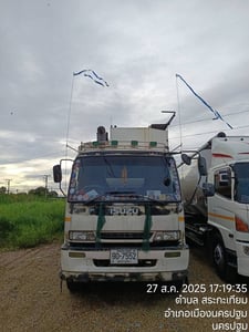 ISUZU FVM 200แรงม้า รถบรรทุก 10ล้อ บรรทุกอาหารสัตว์ ปี2023 ISUZU FVM 200แรงม้า รถบรรทุก 10ล้อ บรรทุกอาหารสัตว์ ปี2023