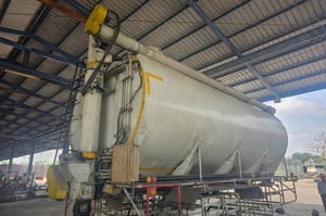 ขายด่วน ถังไซโลอาหารสัตว์ 14ตัน