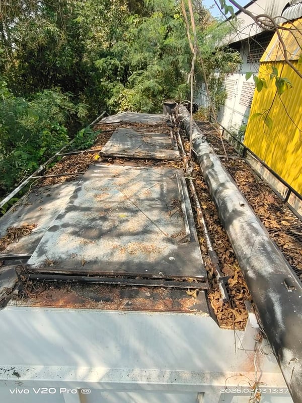 ขายซากและอะไหล่ ISUZU FRR 175แรงม้า รถบรรทุก 6ล้อ บรรทุกอาหารสัตว์ ปี1995 ขายซากและอะไหล่ ISUZU FRR 175แรงม้า รถบรรทุก 6ล้อ บรรทุกอาหารสัตว์ ปี1995