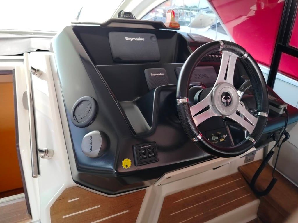 ขายเรือยอชท์ CRANCHI  M44