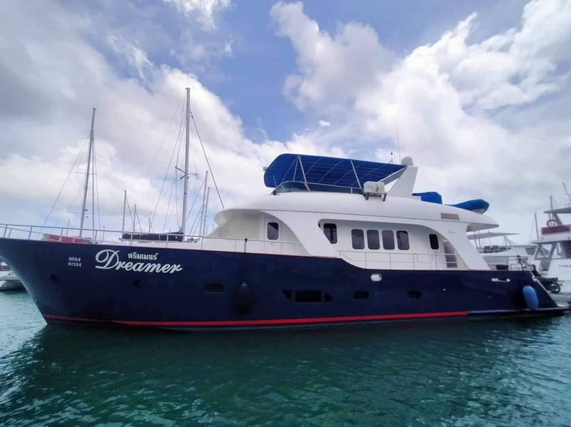 ขายเรือยอชท์อลูมิเนียม 5 ห้องนอน