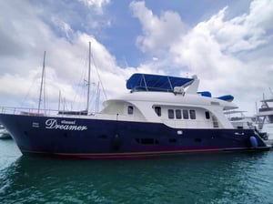 ขายเรือยอชท์อลูมิเนียม 5 ห้องนอน