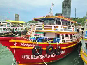 ขายเรือไม้ 2 ชั้น พร้อมเครื่องอัดแทงค์อากาศ