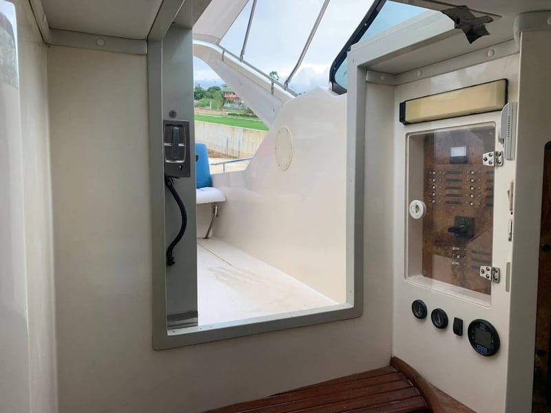 ขายเรือนำเข้าขนาด 39 ฟุต ขายเรือนำเข้าขนาด 39 ฟุต