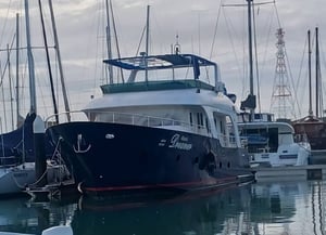 ขายเรือยอชท์อลูมิเนียม 5 ห้องนอน