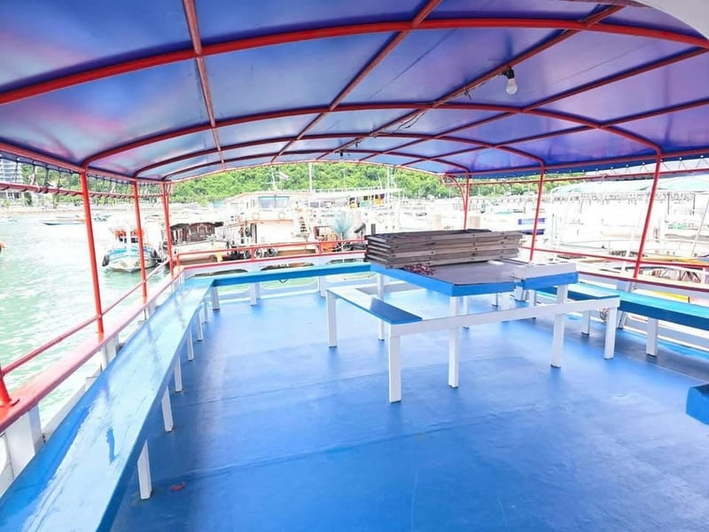 ขายเรือไม้ 2 ชั้น พร้อมเครื่องอัดแทงค์อากาศ