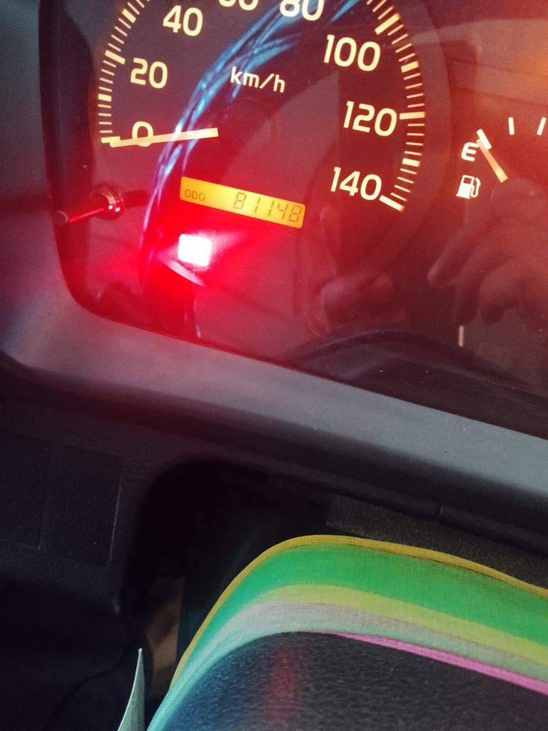 HINO FC9JJLA 175แรงม้า รถบรรทุก 6ล้อ กระบะคอกสูง ปี2012 เลขไมล์น้อยกว่า 100,000 กม.