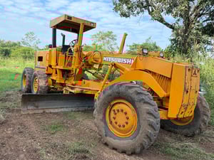 ขายรถเกรด MITSUBISHI MG530 ใช้งานได้ปกติ ขายรถเกรด MITSUBISHI MG530 ใช้งานได้ปกติ