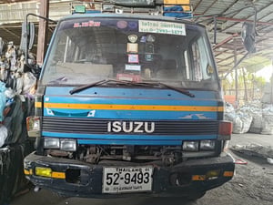 ISUZU FTR 175แรงม้า รถบรรทุก 6ล้อ กระบะคอกสูง ปี2019