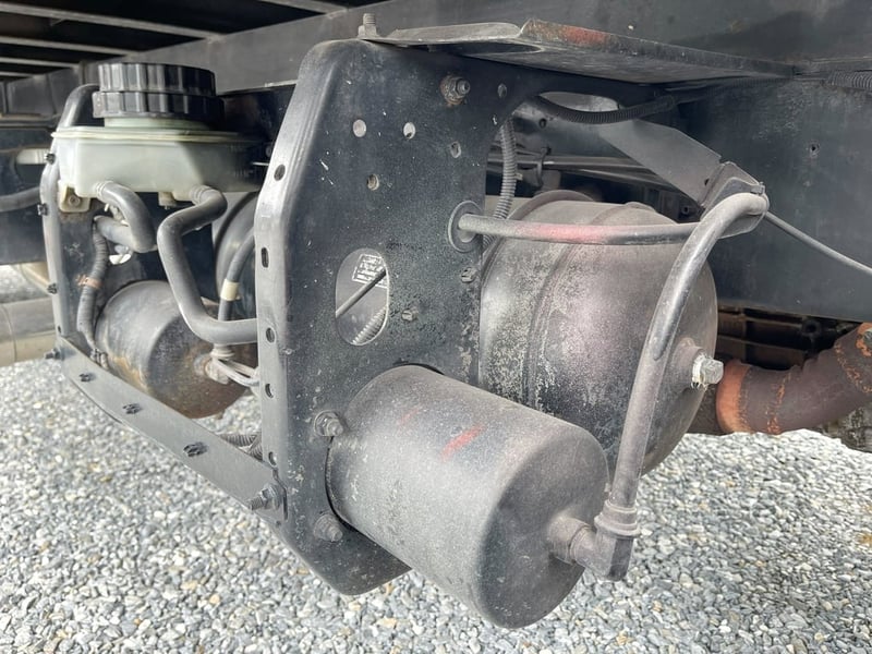 6 ล้อ HINO MEGA FC9J 175 กระบะคอกเหล็กสูง กระบะยาว 5.50 กว้าง 2.20 สูง 2.20  