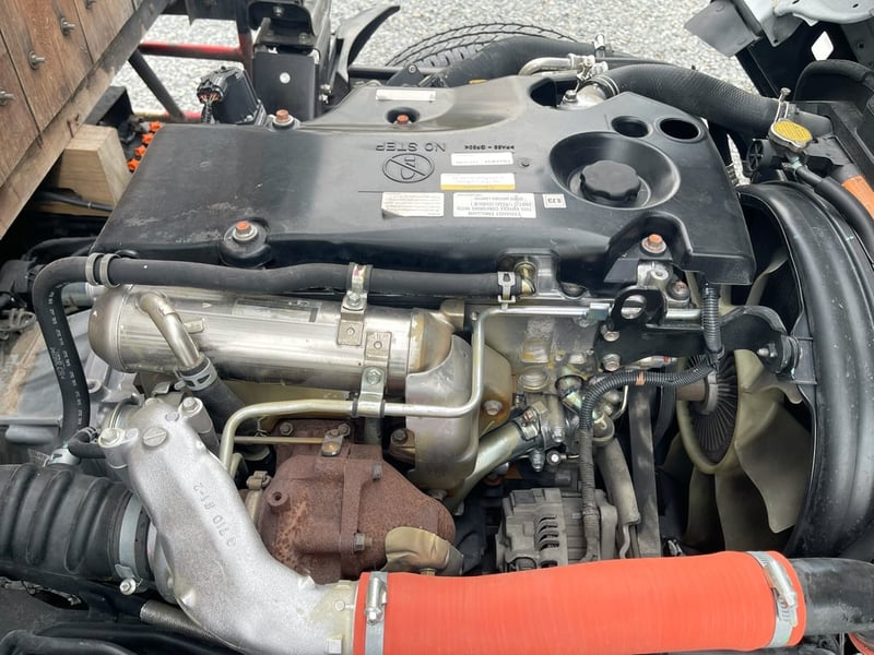 ISUZU NLR 130 4 ล้อ 2 แถวพร้อมที่นั่ง แรงเทอร์โบ รถห้างแท้ ปี 2560 
