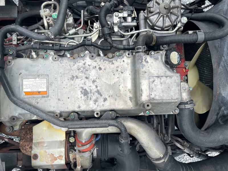 6 ล้อ HINO MEGA FC9J 175 กระบะคอกเหล็กสูง กระบะยาว 5.50 กว้าง 2.20 สูง 2.20  