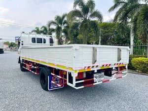 6 ล้อ ISUZU หัวตึก NPR 150 แรงเทอร์โบ ปี 2557 