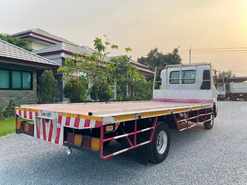 6 ล้อพื้นเรียบ ISUZU FRR 190