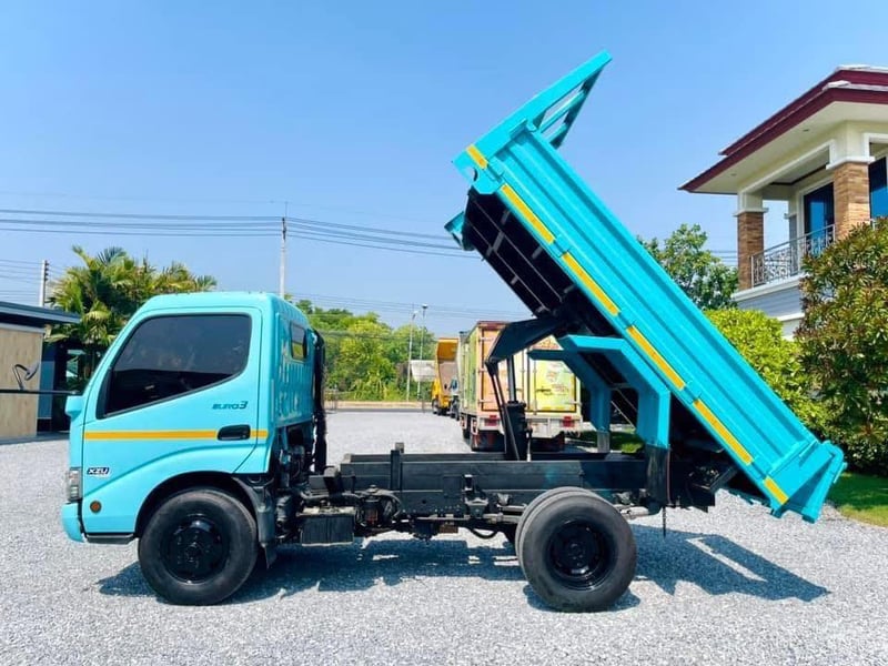 6 ล้อดั้มพ์ HINO  XZU 150 แรง  ปี 63