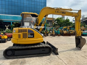 รถขุด KOMATSU PC50US พร้อมใช้งาน สอบถามที่คุณครีม 0658844400