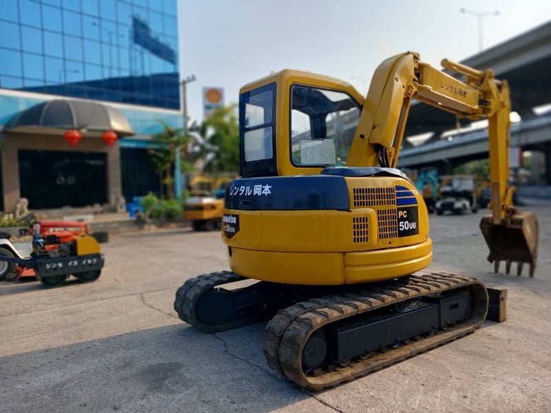 รถขุด KOMATSU PC50UU-2 ใช้งานมาน้อย สอบถามที่คุณครีม 0658844400