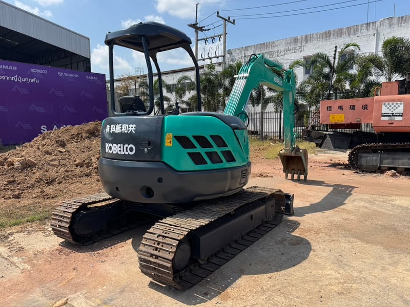 รถขุด KOBELCO SK45 ใช้งานมาน้อย สอบถามที่คุณครีม 0658844400